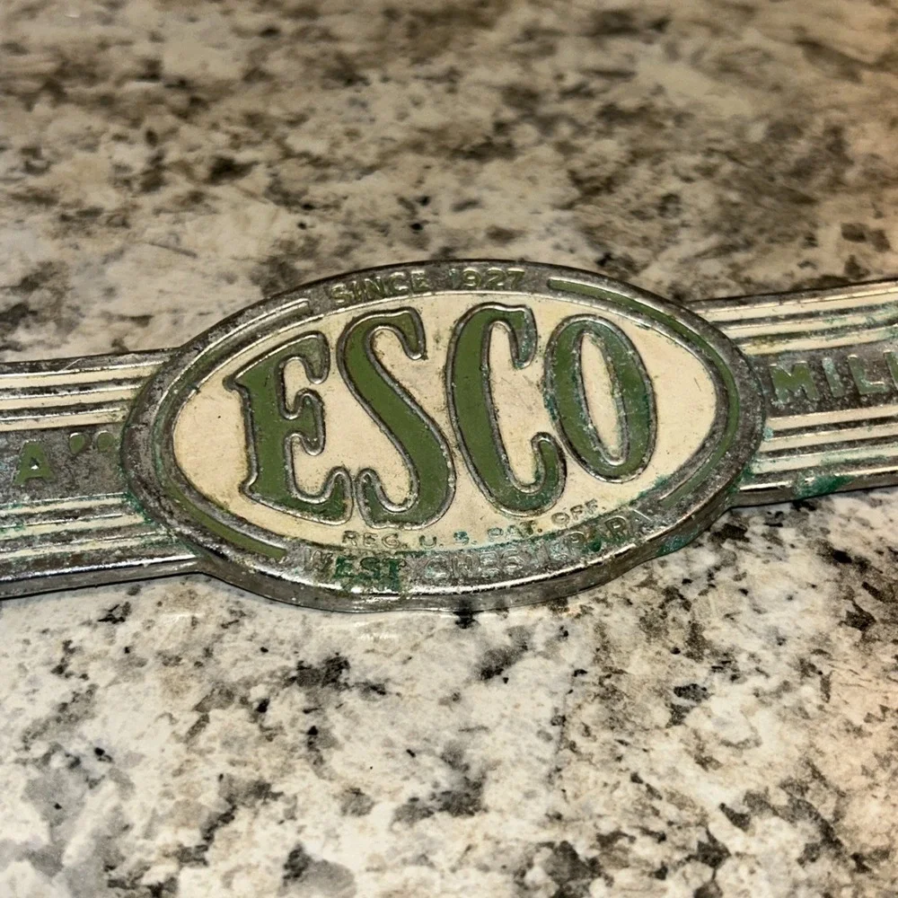 Vintage Esco Home Freezer Metal Badge Emblem Milk Cooler Niagra D2‎